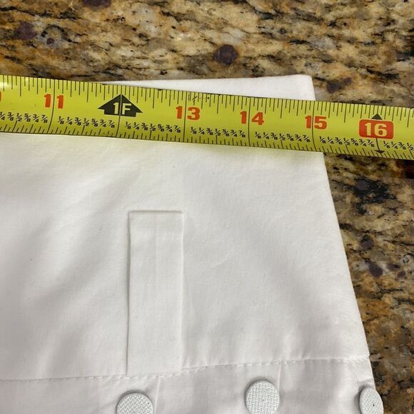 Rimit White High Rise Wide Leg Pleated Front Chain Shorts - Picture 8 of 10